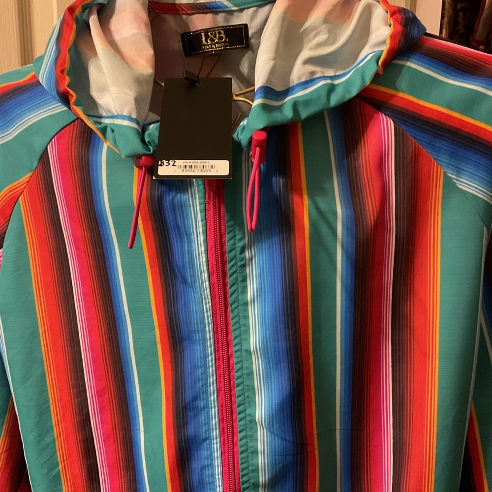 L&B wind hoodie